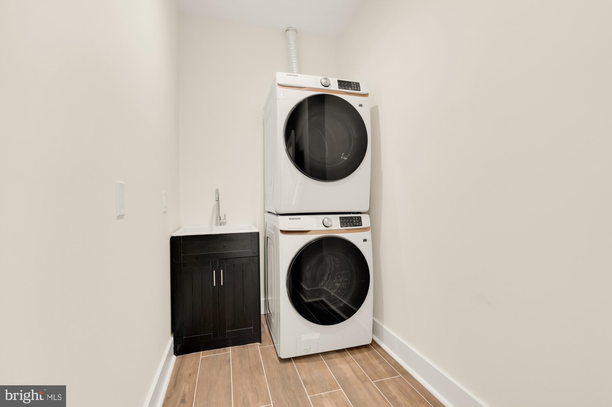 PT ROCKVILLE TWN RES 1 - Residential