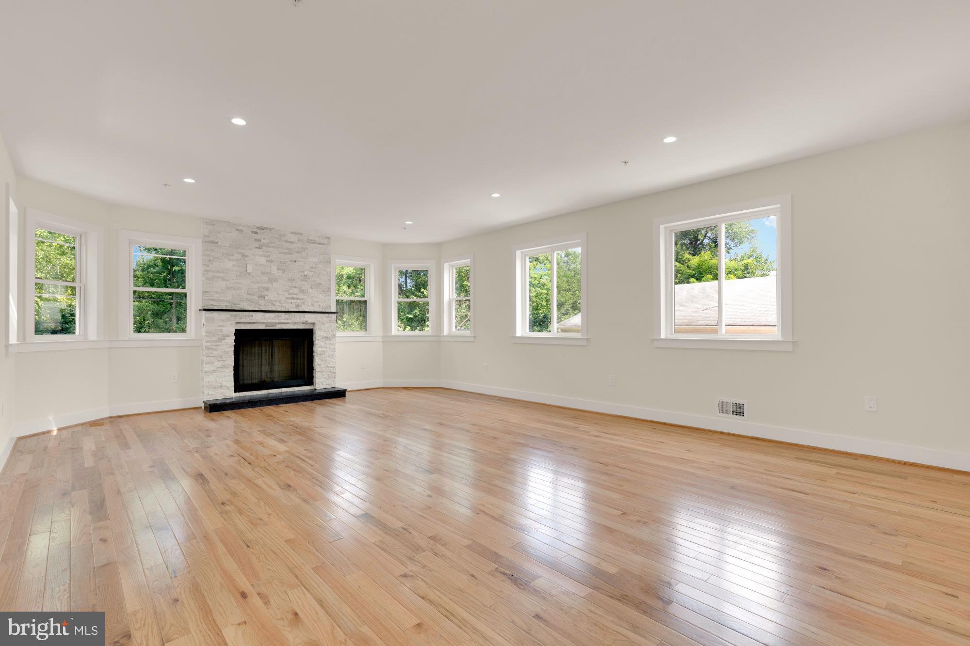 PT ROCKVILLE TWN RES 1 - Residential