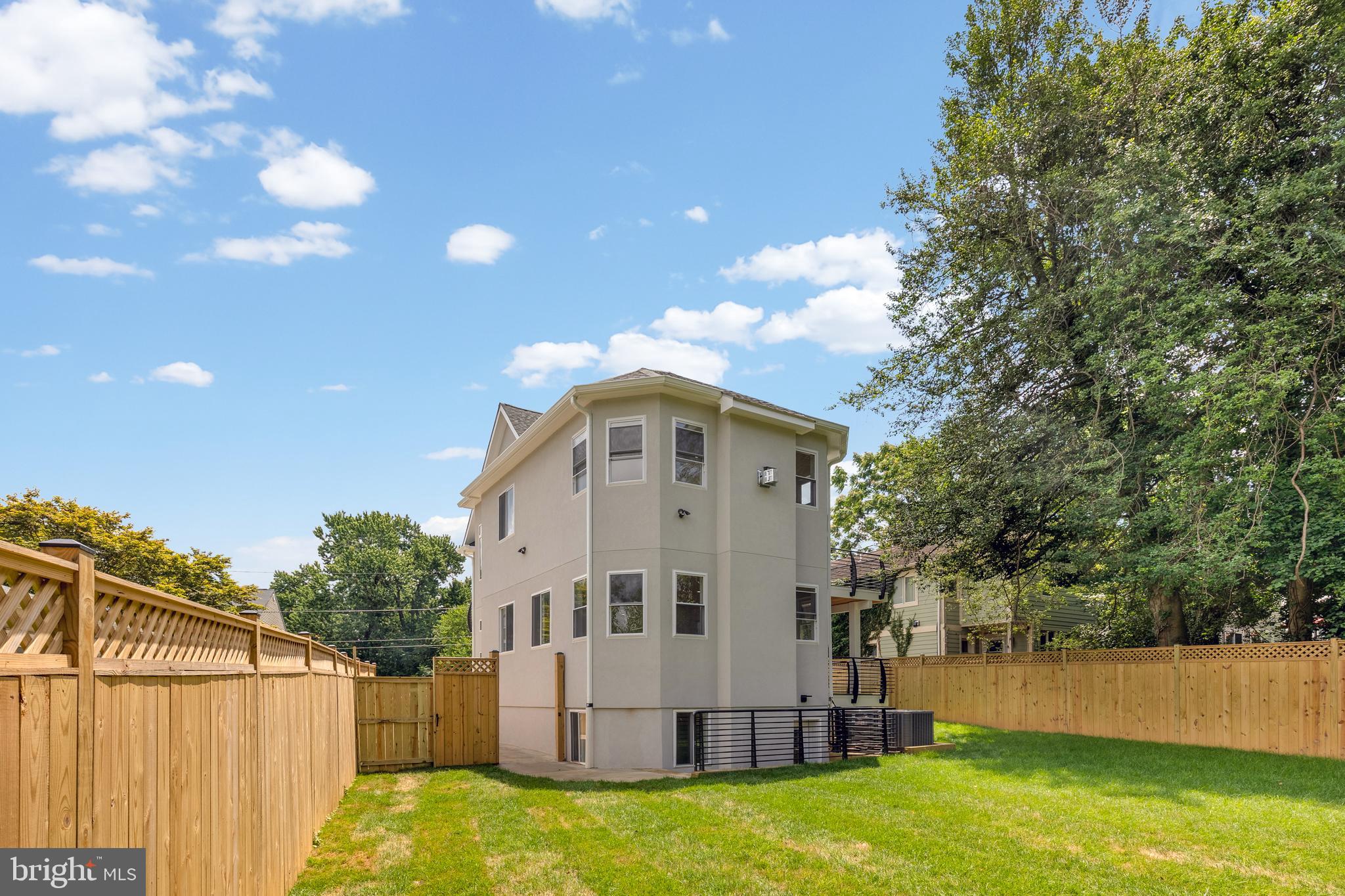 PT ROCKVILLE TWN RES 1 - Residential