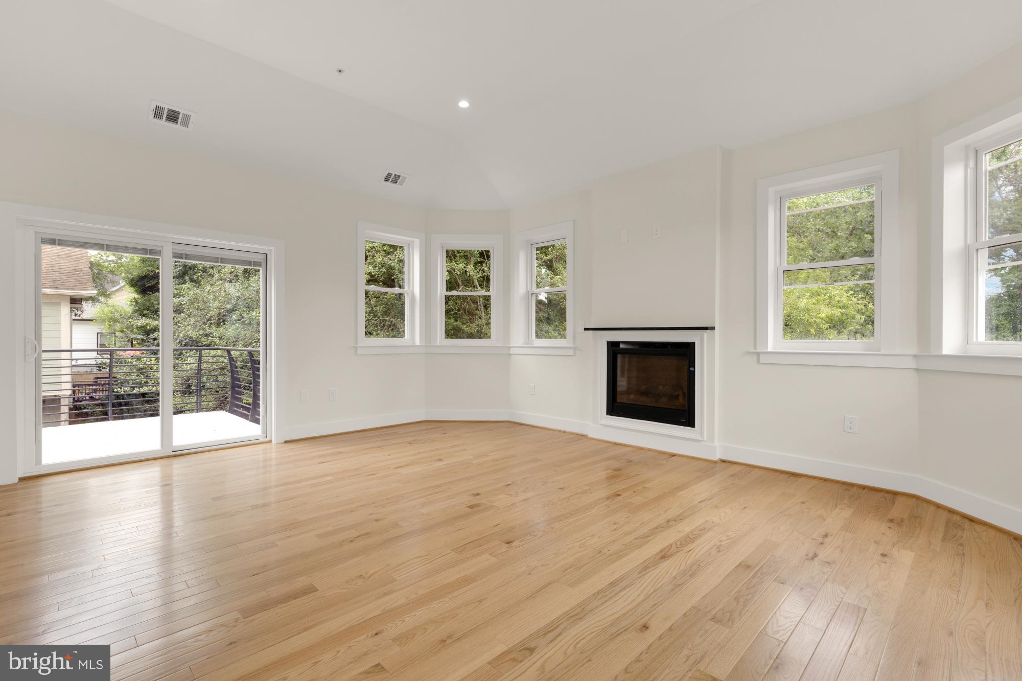 PT ROCKVILLE TWN RES 1 - Residential