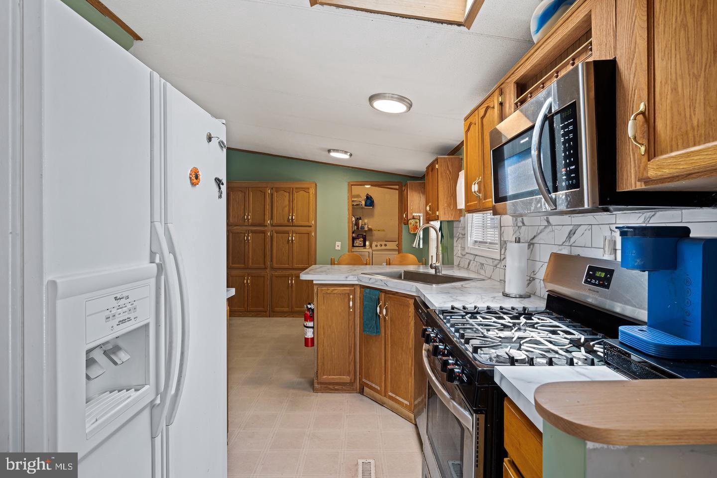 237 TONY CIRCLE #237