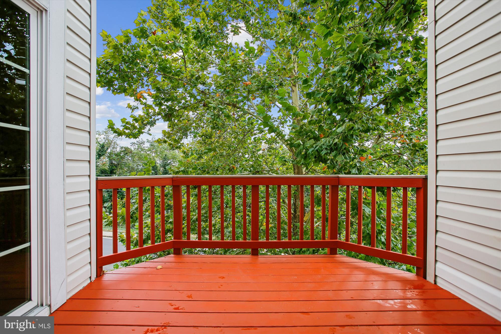 HOLLY ACRES - Residential