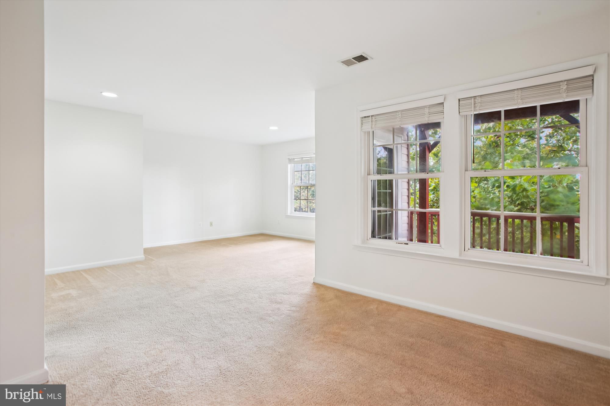 HOLLY ACRES - Residential