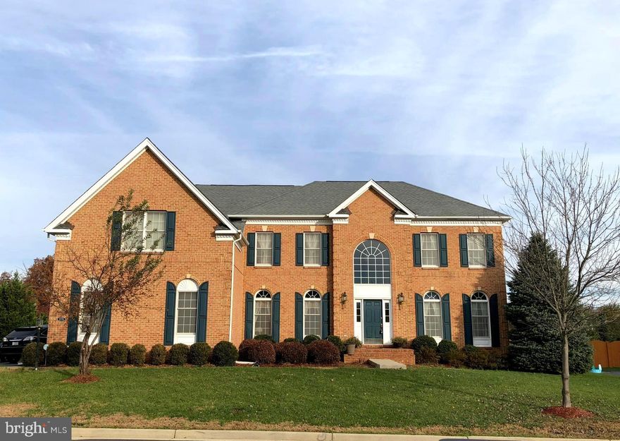REDUCED! This 4 BR, 4.5BA, 2 Dens, 3-Car Garage home look like a model home. Large open 2 Story Fam Rm w/ fireplace, LR & DR with 1st lvl Office w/bay window. Great floor plan with upgrades throughout. Bsmt fully fin w/ kitchenette & full bath for in-law or au pair Suite & additional Laundry Rm with Washer Dryer. Large fenced backyard. MUST SEE!
