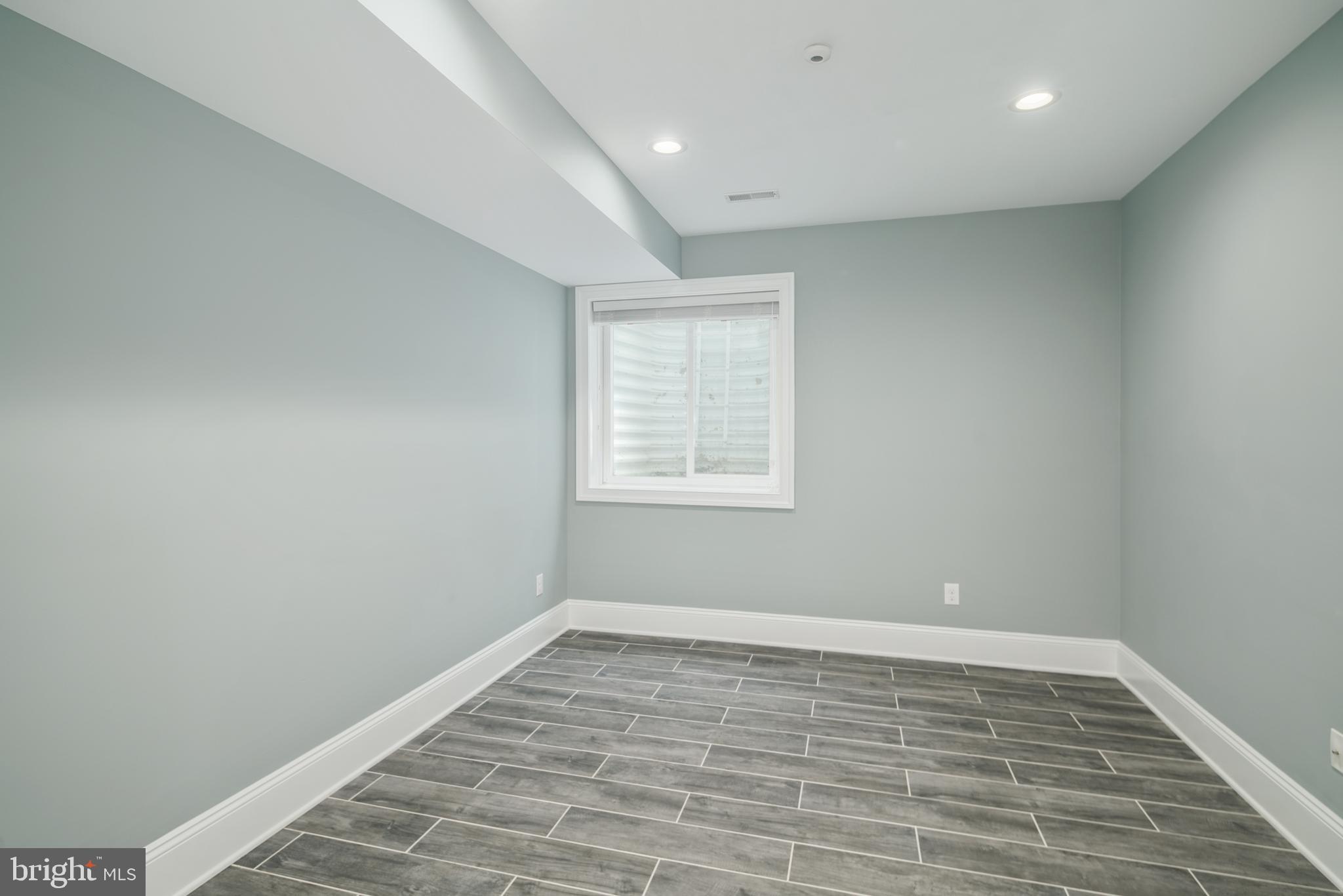 GRADUATE HOSPITAL - Residential