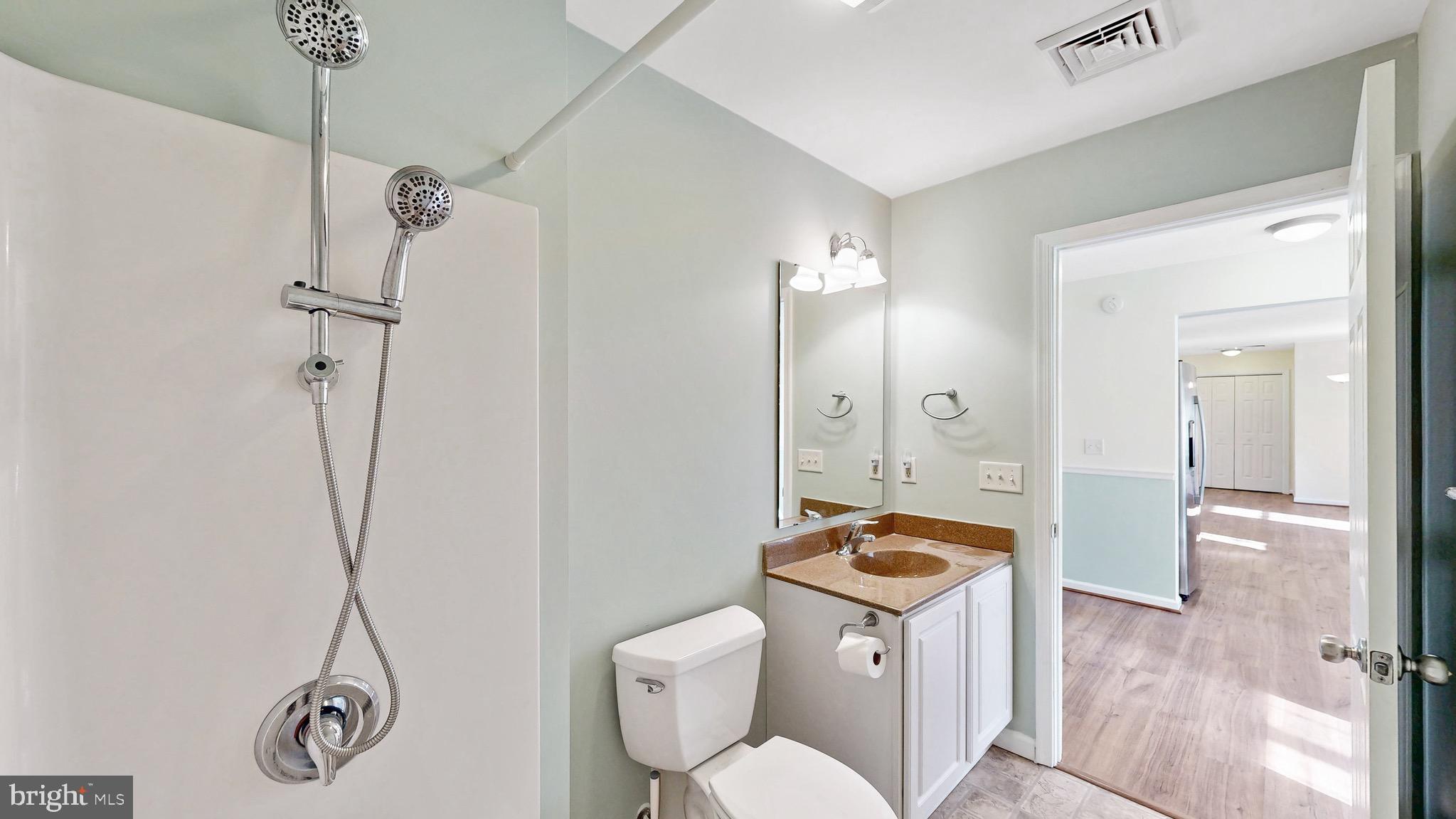 HUNTERS MILL ESTATES - Residential
