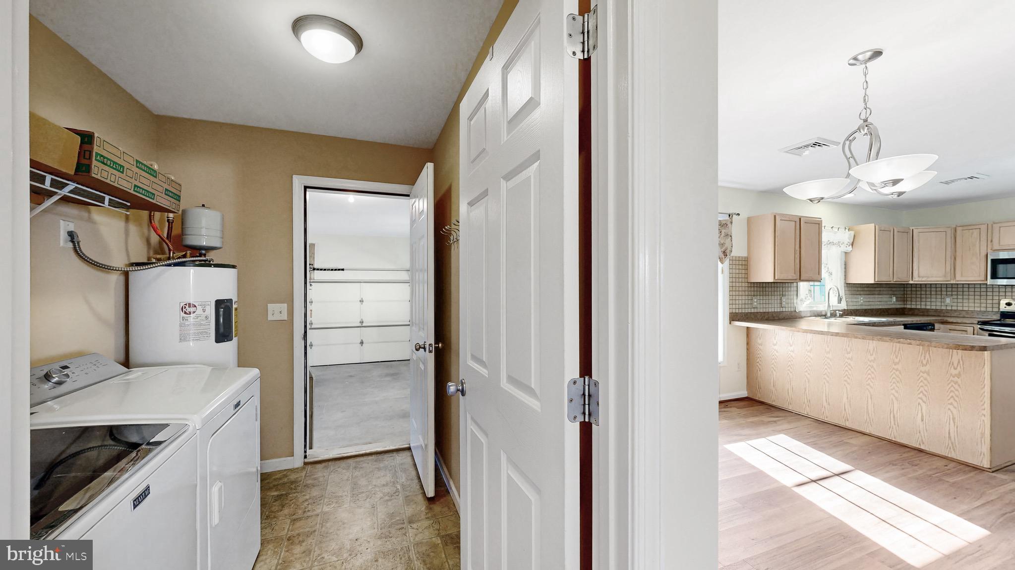 HUNTERS MILL ESTATES - Residential