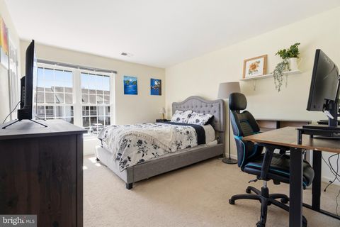 Tiny photo for 6060 - B Essex House Square, ALEXANDRIA, VA 22310 (MLS # VAFX2301400)