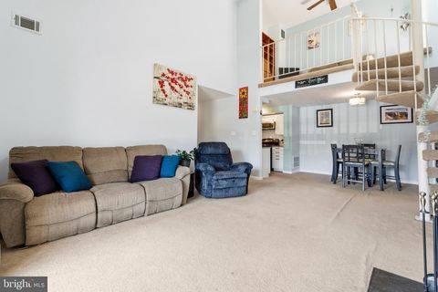 Tiny photo for 6060 - B Essex House Square, ALEXANDRIA, VA 22310 (MLS # VAFX2301400)