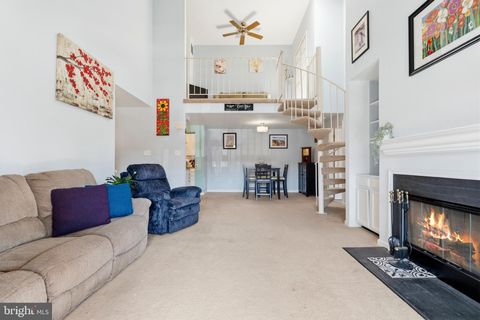 Tiny photo for 6060 - B Essex House Square, ALEXANDRIA, VA 22310 (MLS # VAFX2301400)