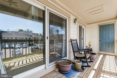 Tiny photo for 6060 - B Essex House Square, ALEXANDRIA, VA 22310 (MLS # VAFX2301400)