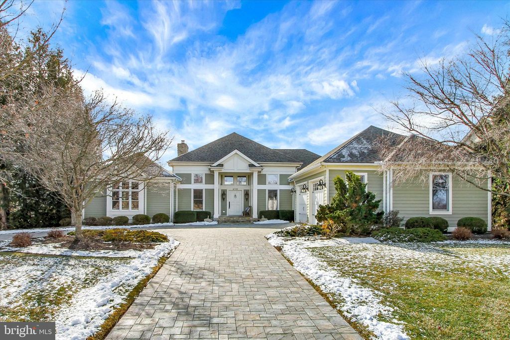 Photo of 6732 St Annes Drive, FAYETTEVILLE, PA 17222 (MLS # PAFL2032314)