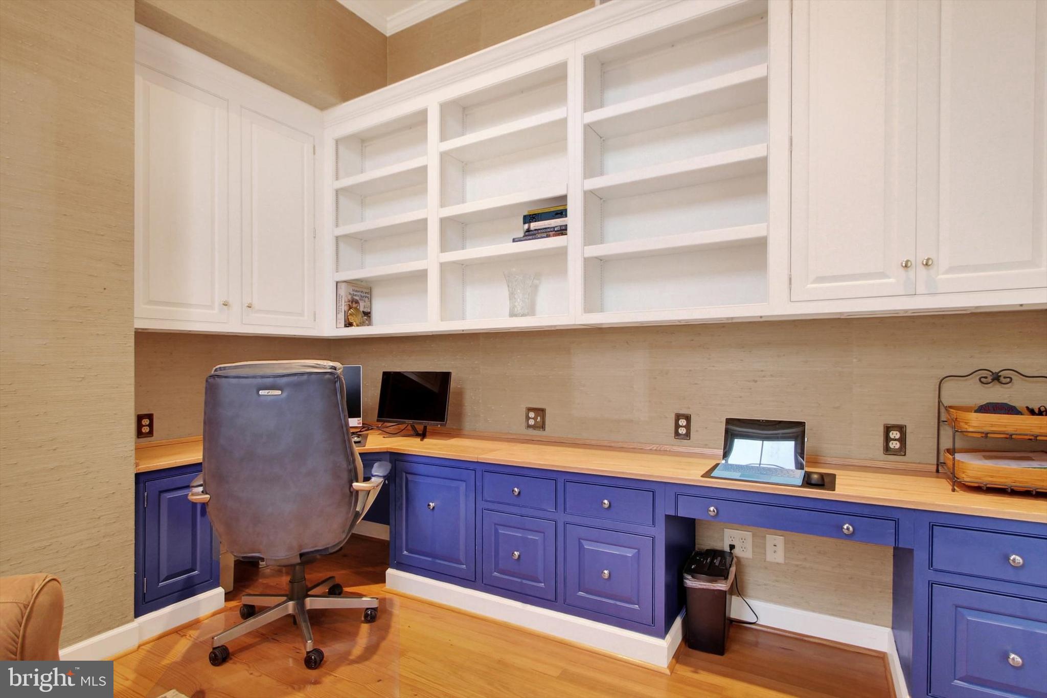 PENN NATIONAL GOLF COURSE COMMUNITY - Residential