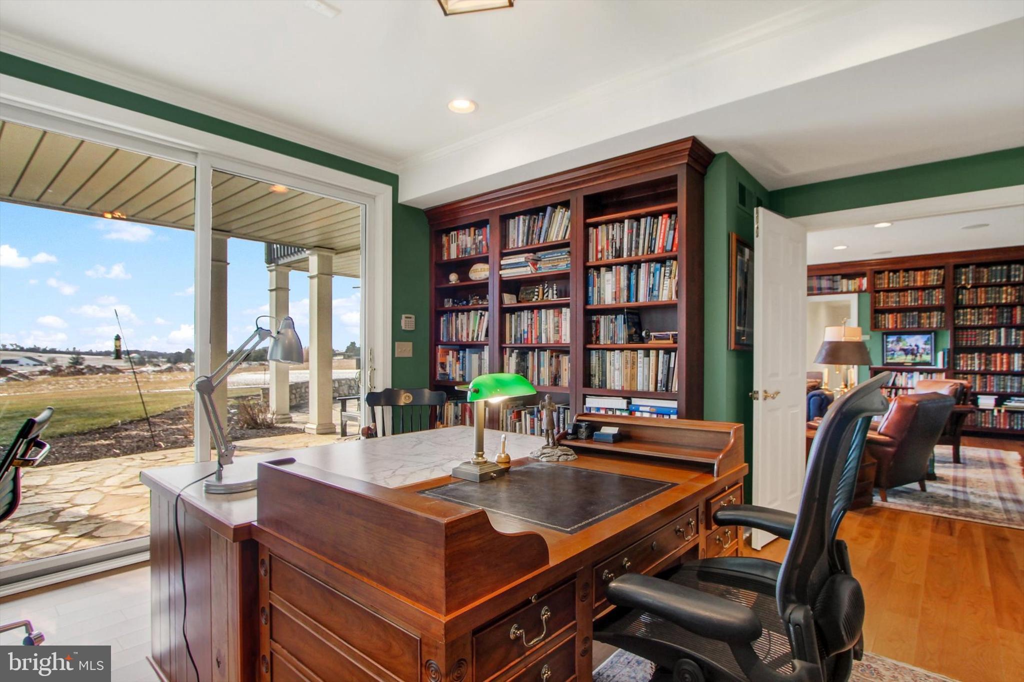 PENN NATIONAL GOLF COURSE COMMUNITY - Residential