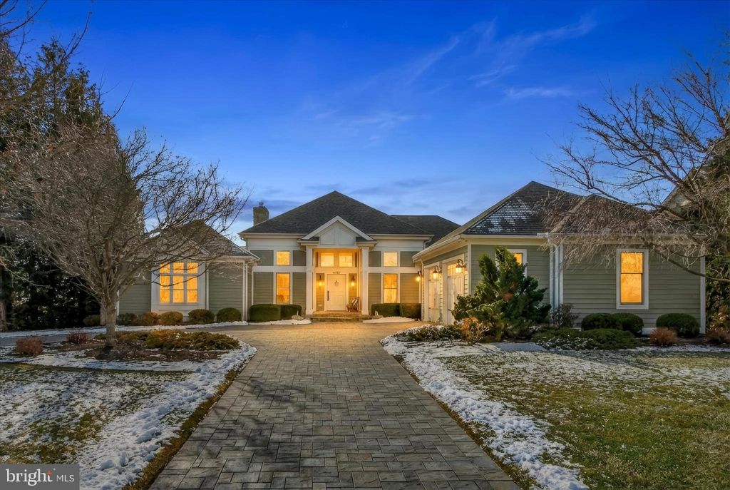 Photo of 6732 St Annes Drive, FAYETTEVILLE, PA 17222 (MLS # PAFL2032314)