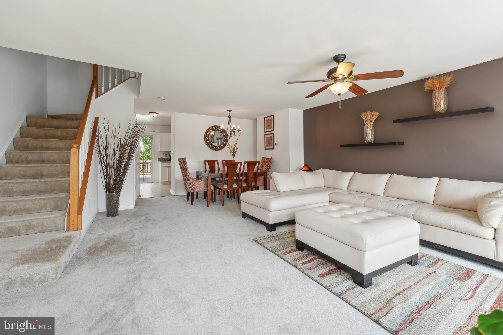 WOODGATE MANOR - Residential