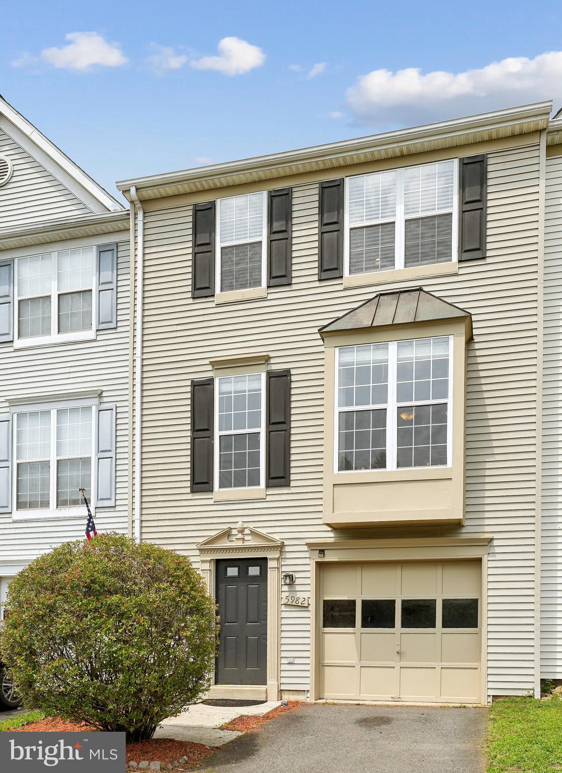 WOODGATE MANOR - Residential