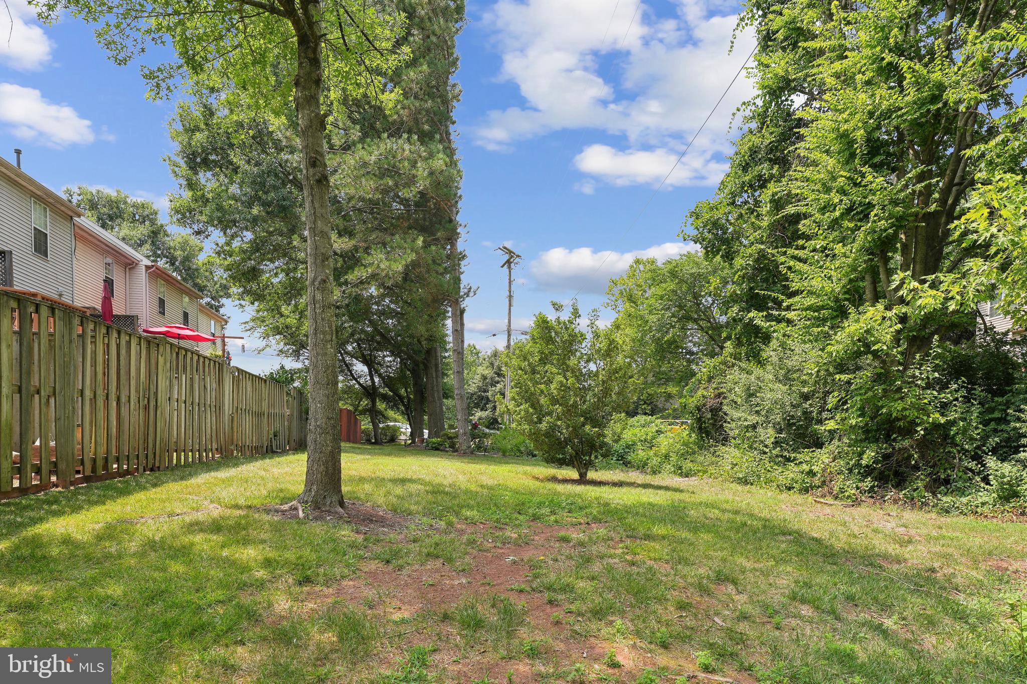 WOODGATE MANOR - Residential