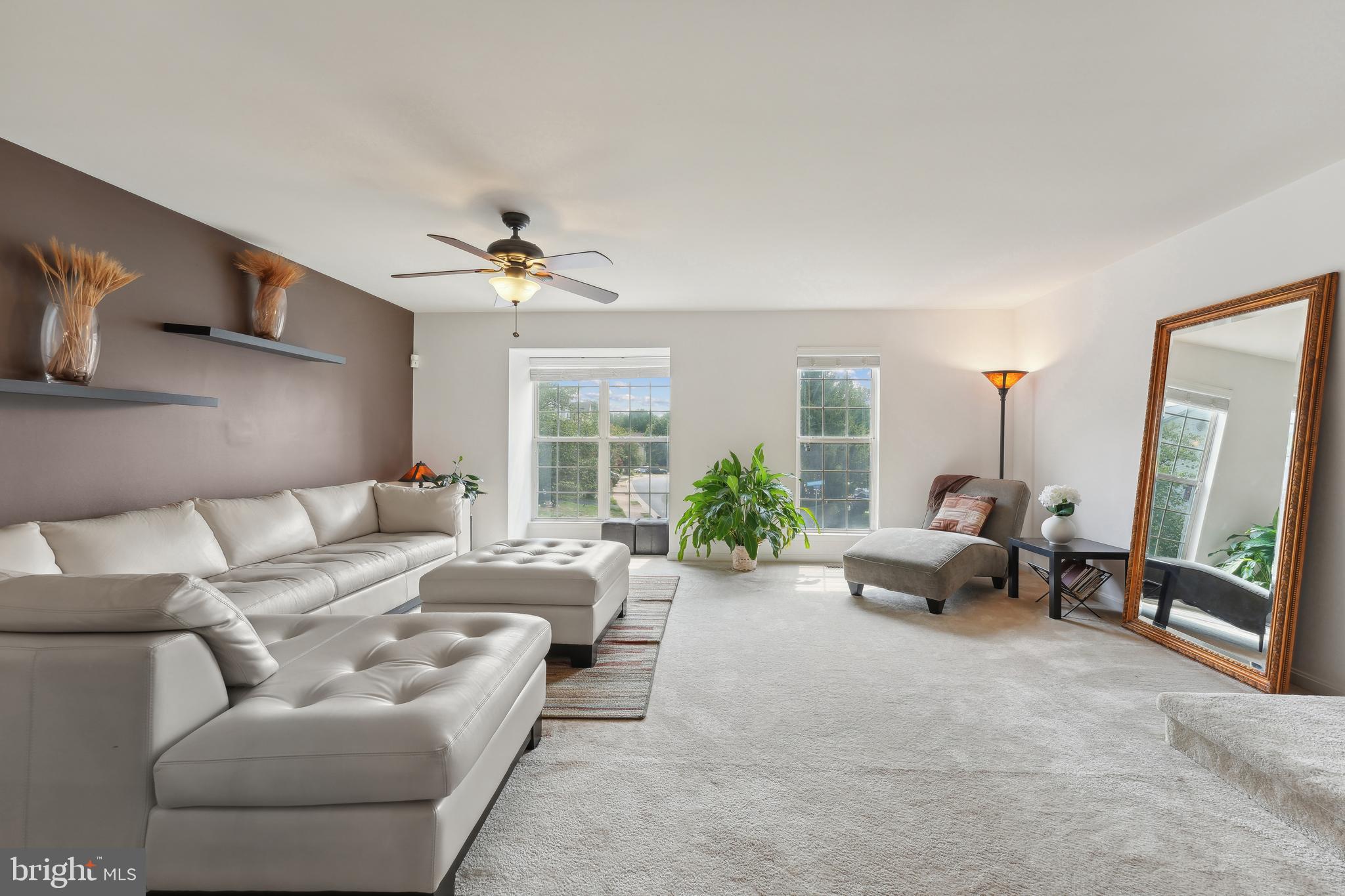 WOODGATE MANOR - Residential