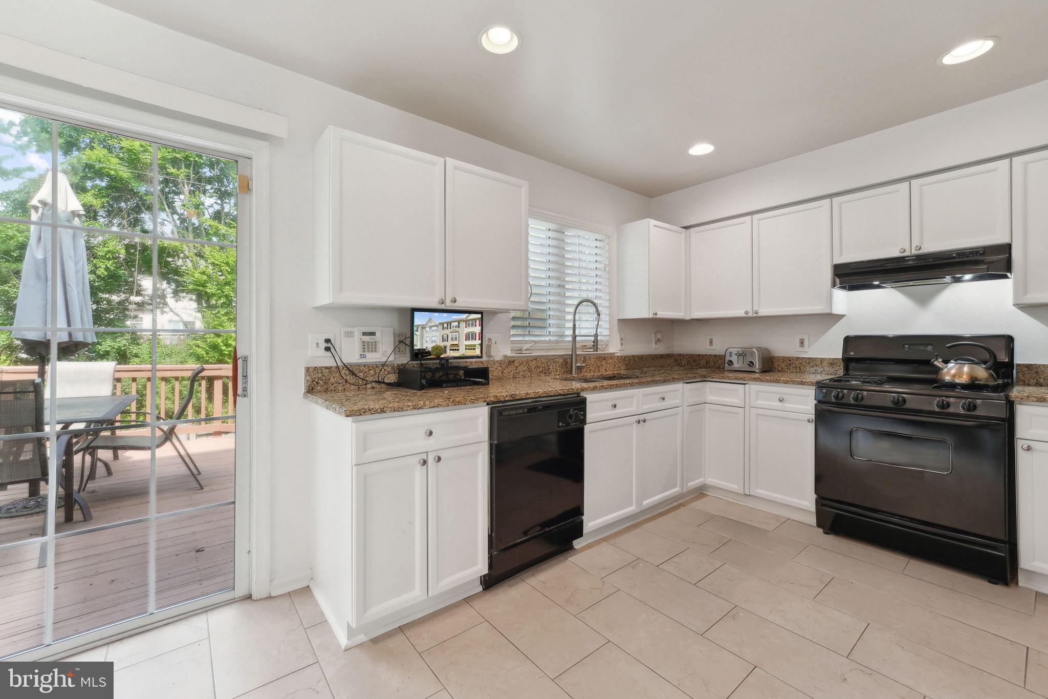 WOODGATE MANOR - Residential