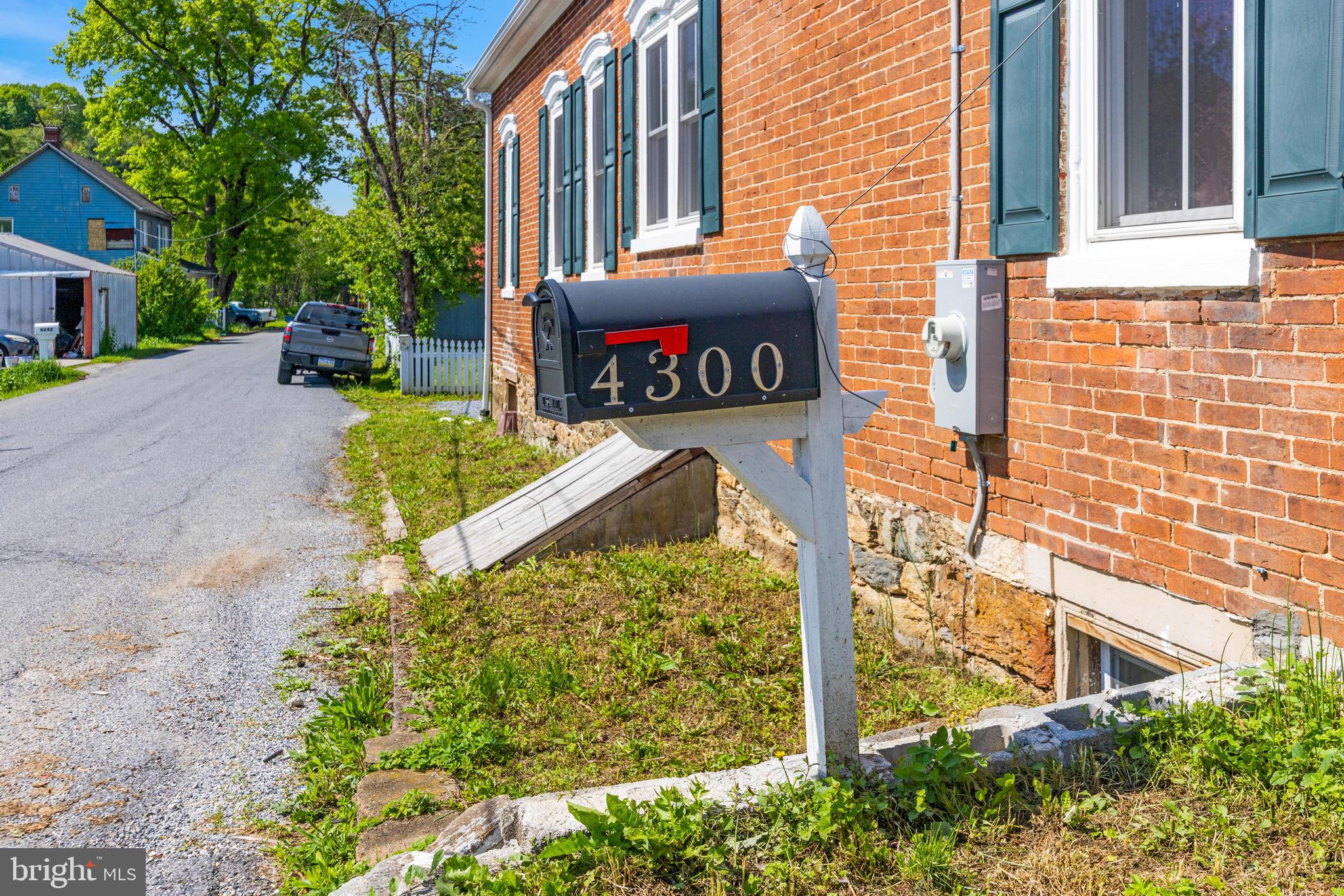 4300 MAIN STREET