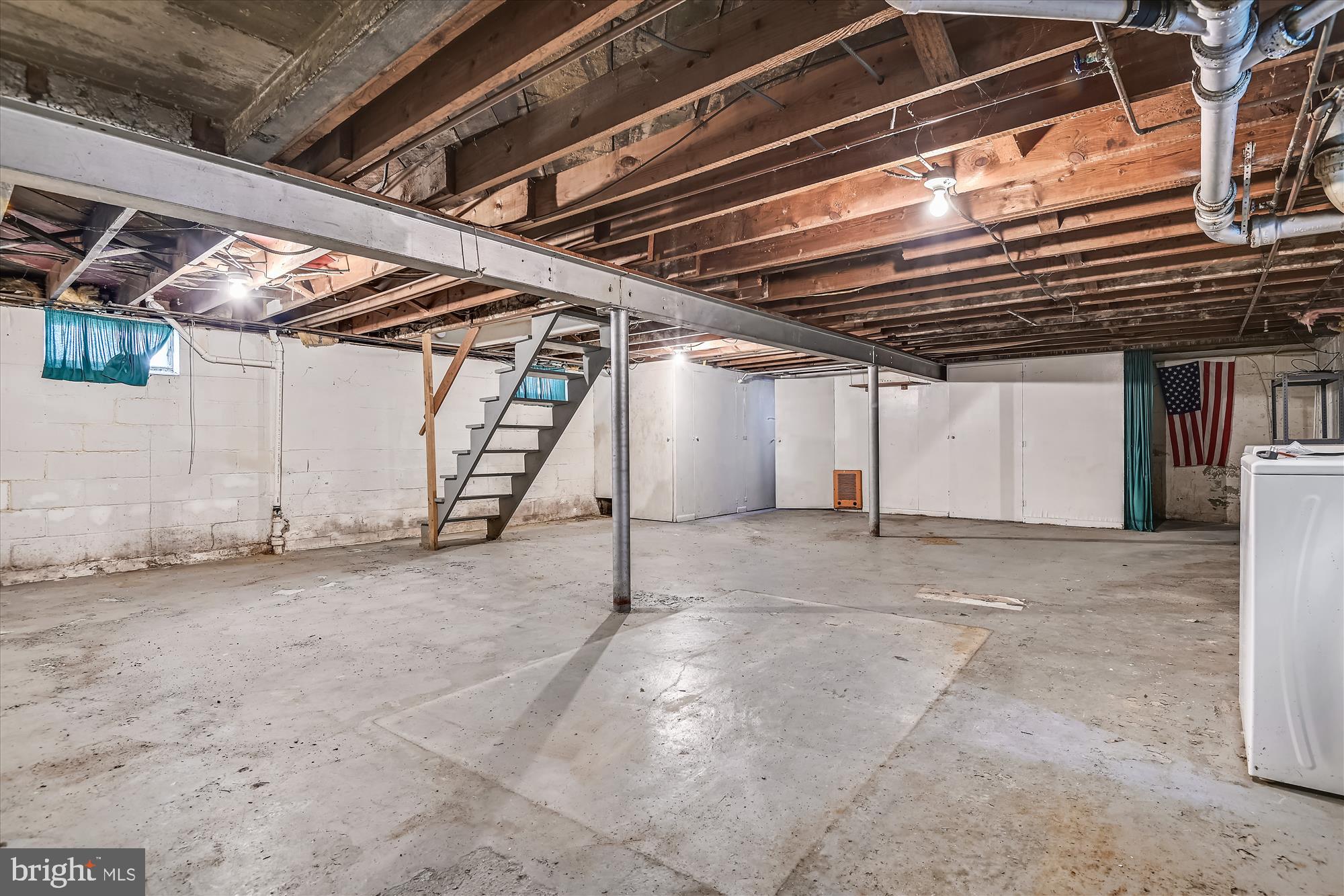 BALTIMORE HIGHLANDS - Residential