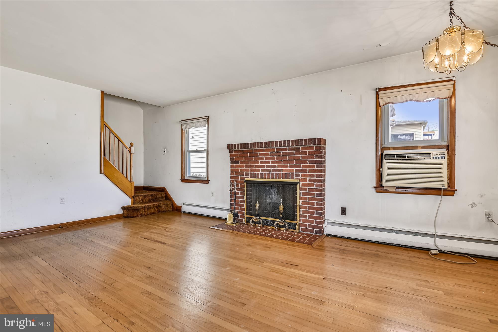 BALTIMORE HIGHLANDS - Residential