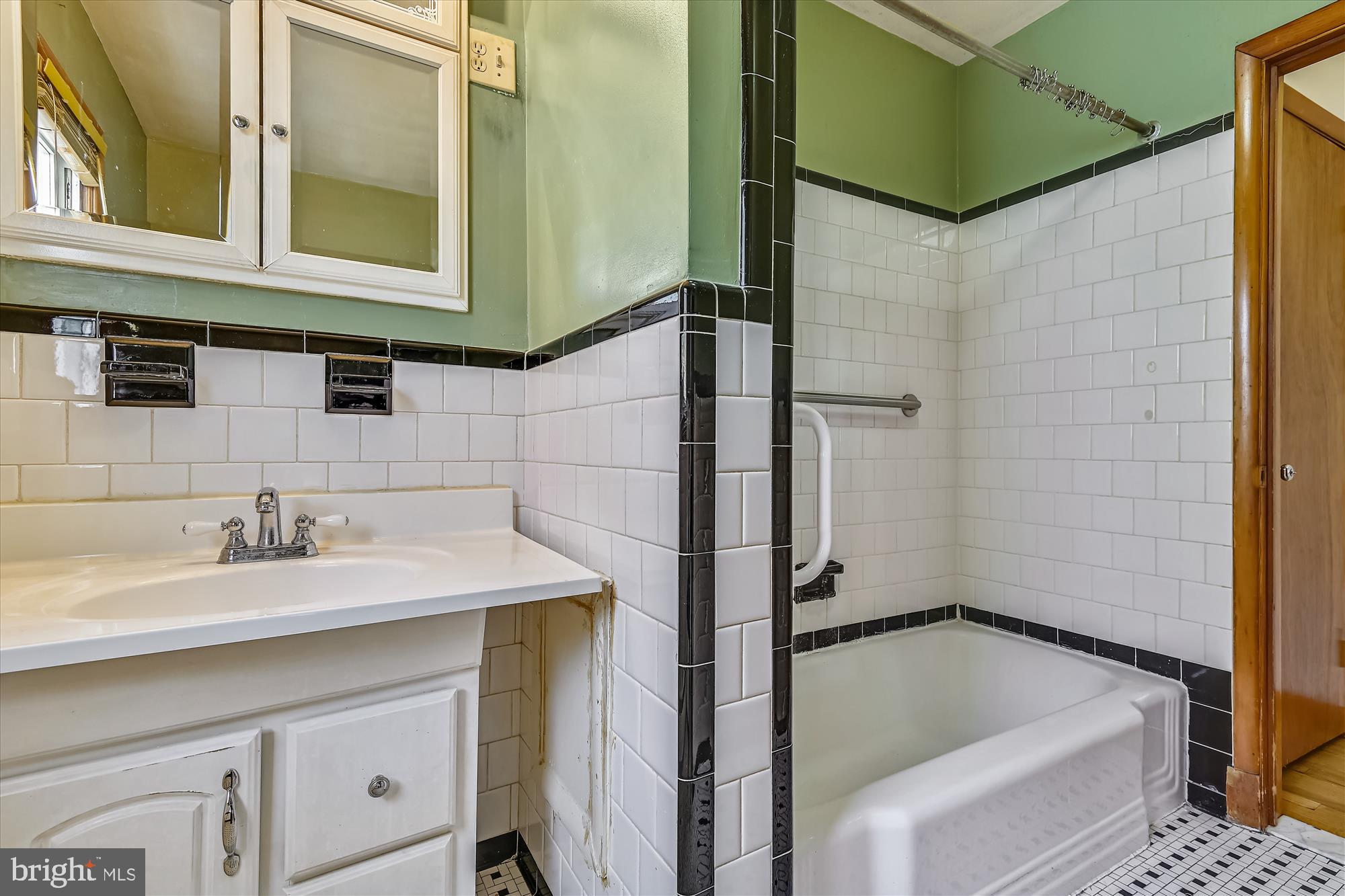 BALTIMORE HIGHLANDS - Residential