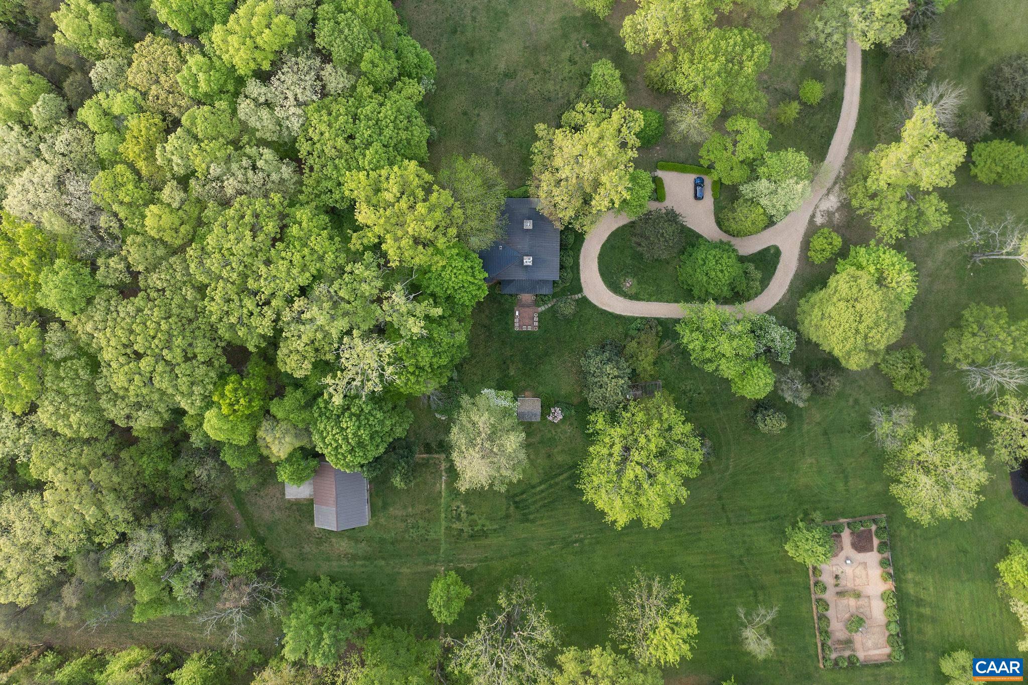 3535 E JACK JOUETT RD