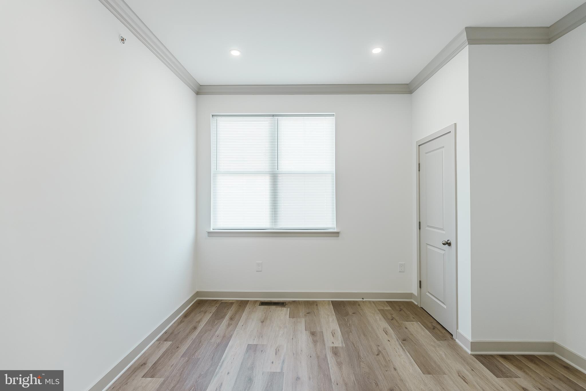 MANTUA - Residential