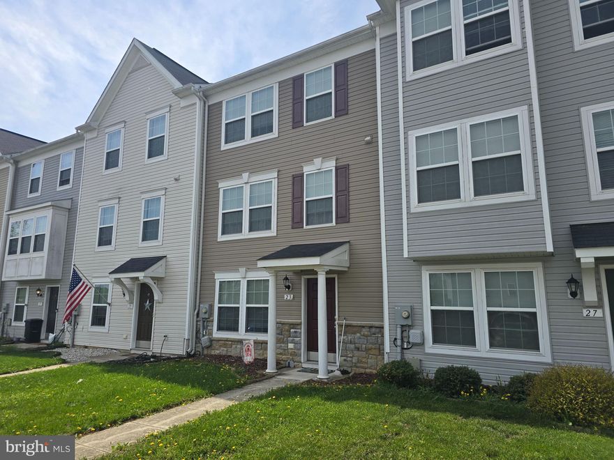 Welcome to Boyd’s Crossing, where comfort meets convenience in this beautifully maintained townhome featuring three fully finished levels in a peaceful, park-like setting. Ideally located just off Runnymeade in Bunker Hill, this home offers easy access to all major commuting routes while still feeling like a quiet retreat.
The entry level offers incredible flexibility, designed as a potential first-floor primary suite complete with a full bath and laundry. It can also serve perfectly as a family room, home office, or even a private apartment space.
Upstairs, the main level opens to a spacious and inviting living area, seamlessly connecting the kitchen, dining, and living spaces, along with a convenient half bath.
The upper level features three comfortable bedrooms and two full baths, including a primary suite with a walk-in closet.
Backing to the woods, this home offers added privacy and a serene natural setting—perfect for unwinding at the end of the day.
Lovingly cared for by the original owner, this home has been thoughtfully updated throughout. Homes like this don’t come along often—schedule your showing today before it’s gone.