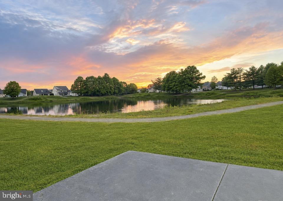 9042 EXECUTIVE CLUB DRIVE