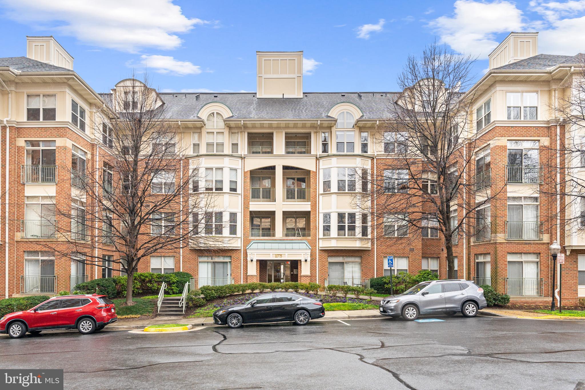 STRATFORD CONDOMINIUMS - Residential