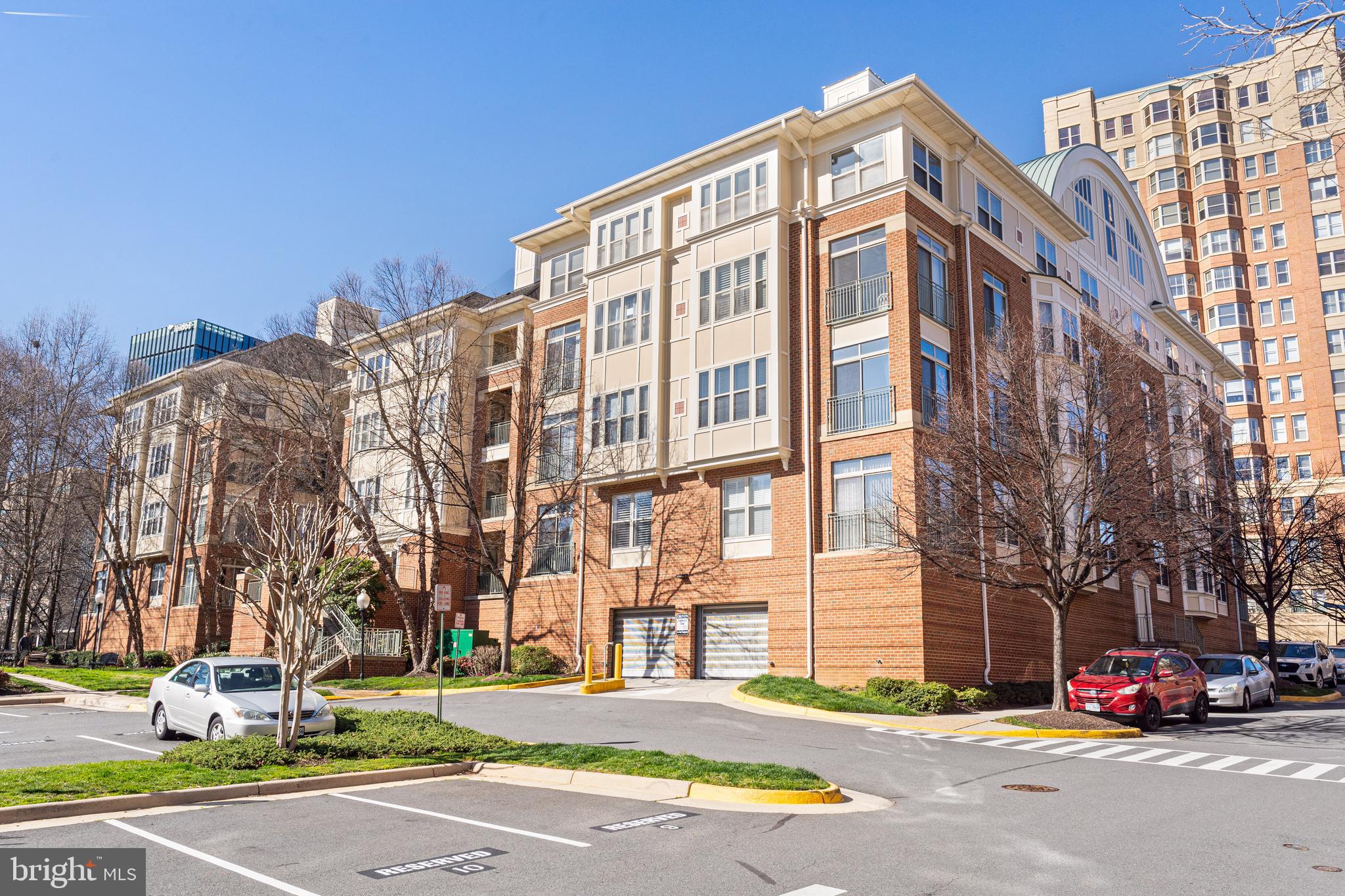 STRATFORD CONDOMINIUMS - Residential