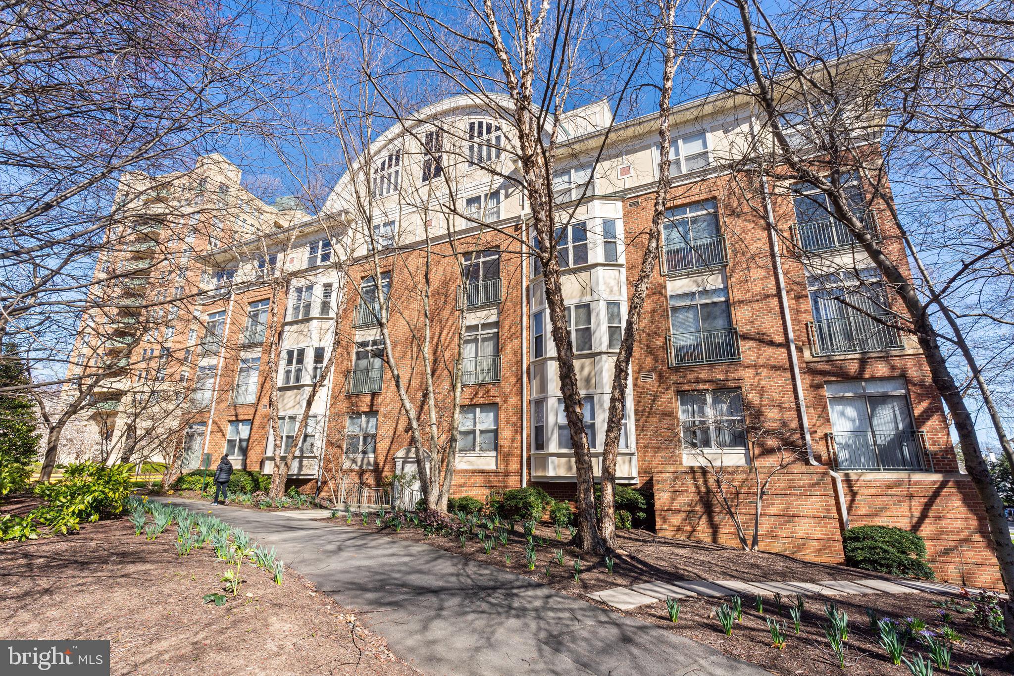 STRATFORD CONDOMINIUMS - Residential