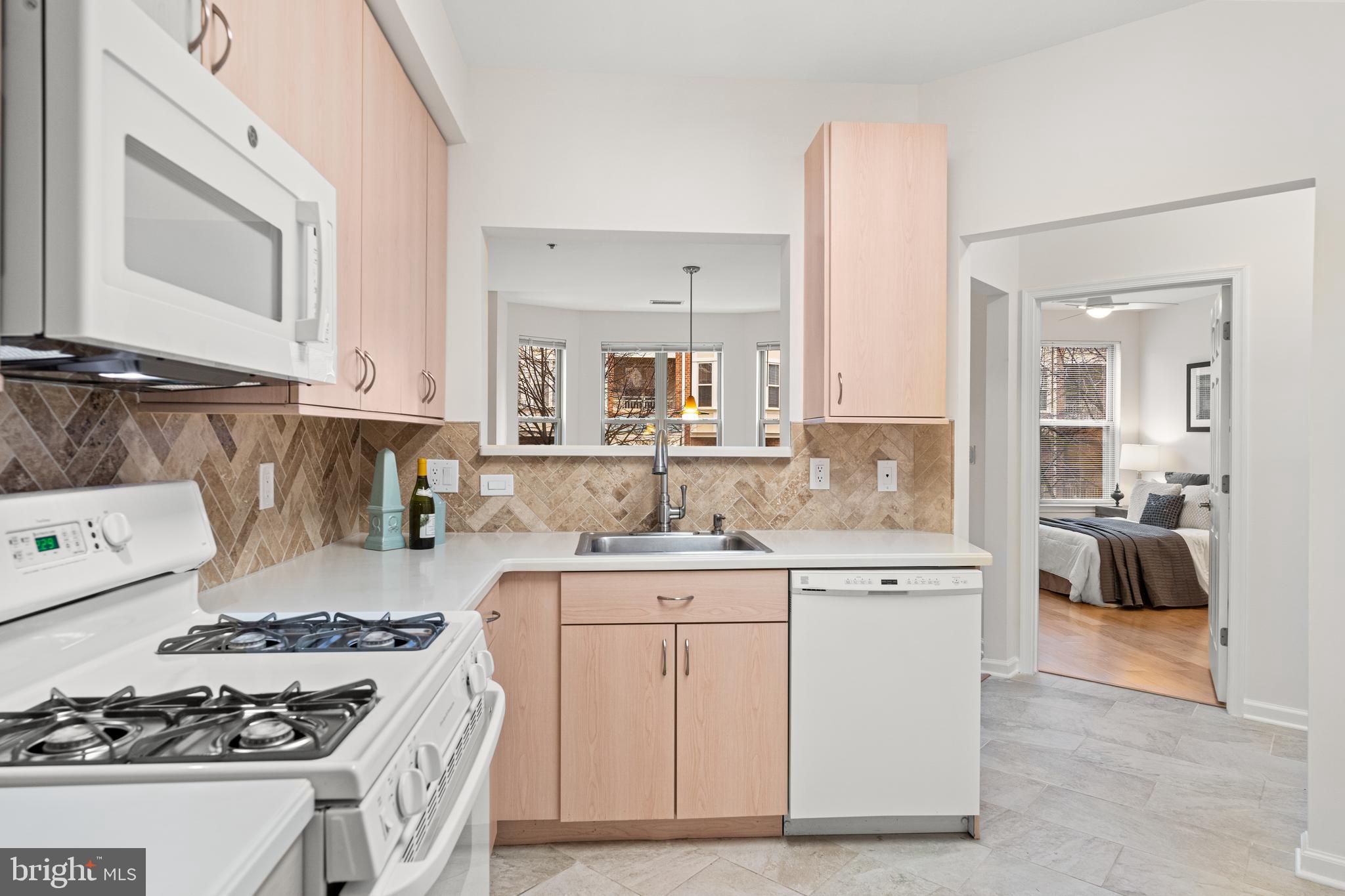 STRATFORD CONDOMINIUMS - Residential