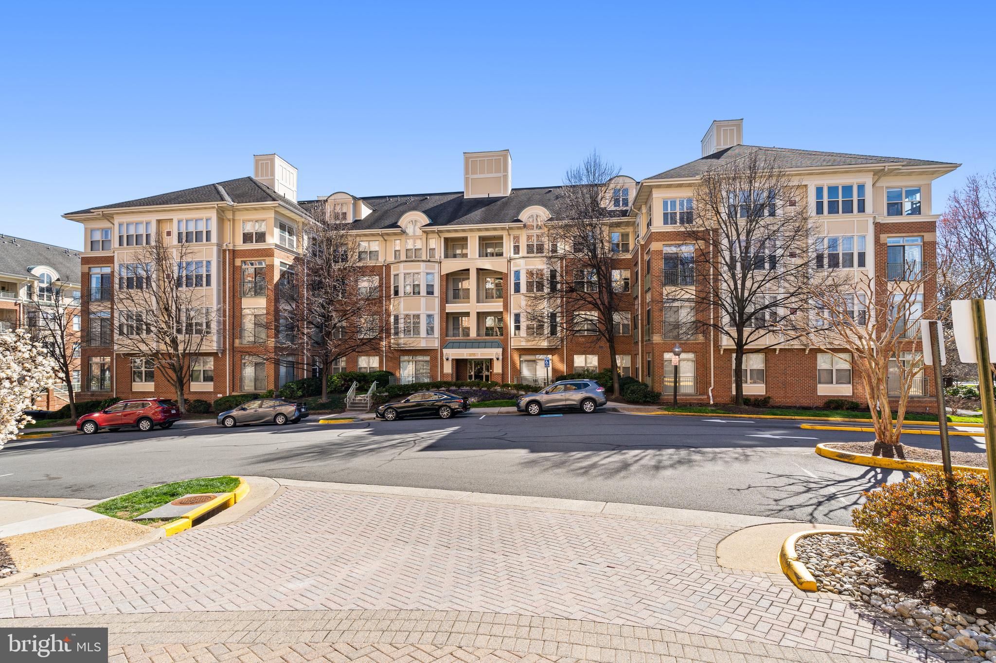 STRATFORD CONDOMINIUMS - Residential
