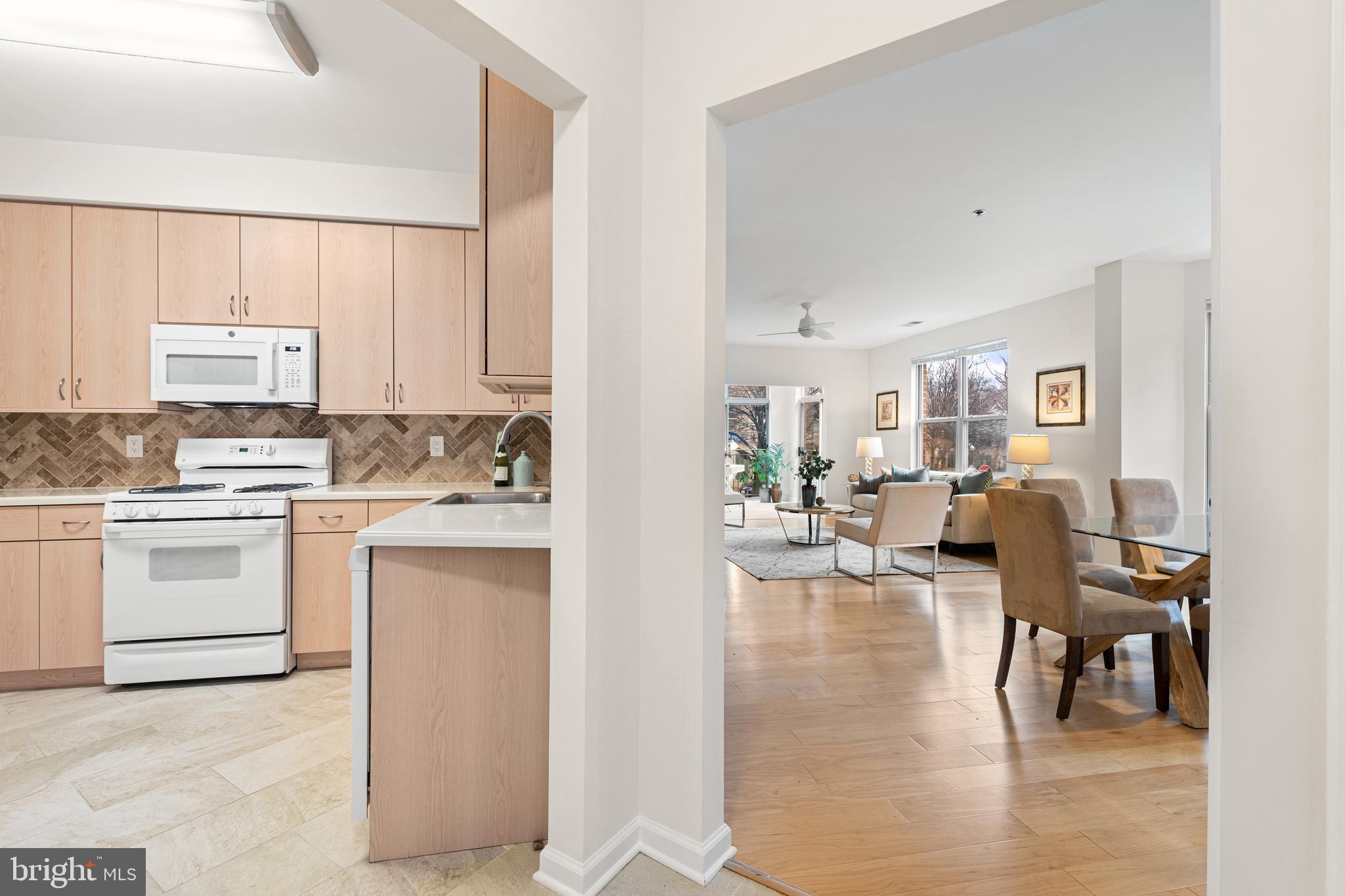 STRATFORD CONDOMINIUMS - Residential