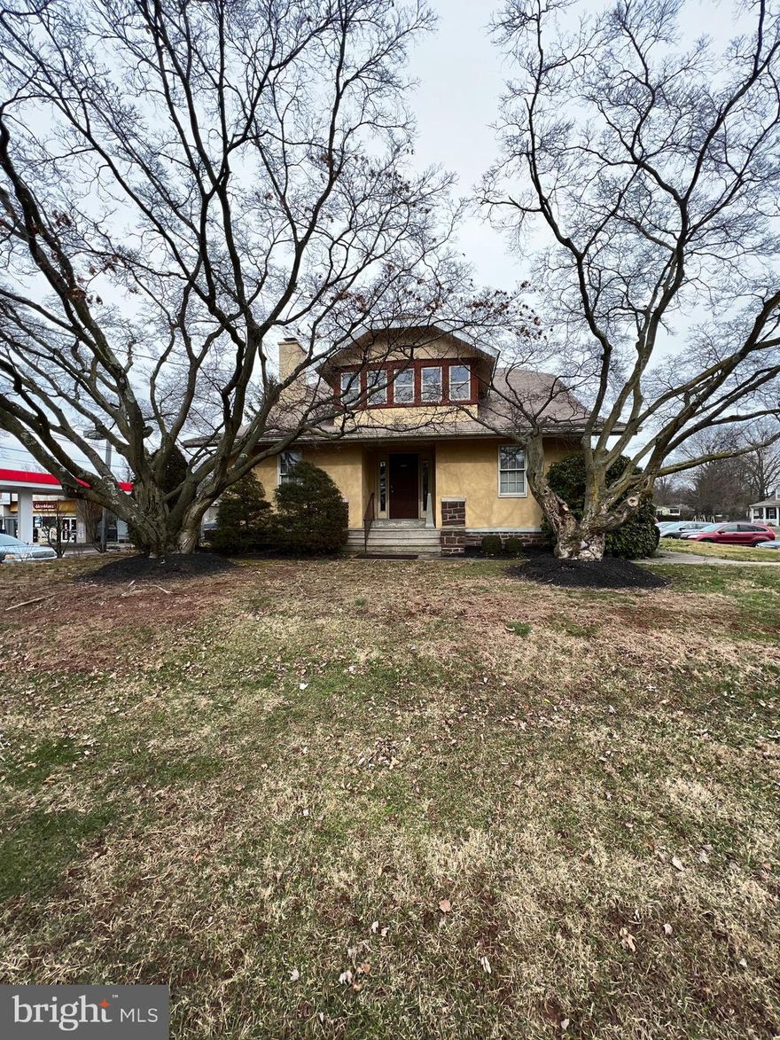 READY NOW FOR IMMEDIATE OCCUPANCY OFFICE Space Unit A 1ST FLOOR - Great location Welsh Road (Main Street) Lansdale Prime Office available, it is combined with common/shared waiting area, common/shared restroom and common/shared parking. Plenty of off street parking, run your business out of an established location. Location, size could be used for a CPA, Attorney, Photographer, Psychiatrist, Psychic, Tarot Card reader, or a Priv-Eye Detective office. Water, Sewer and Heat included in lease price, Electric tenants responsible for. We dare you to compare rents affordable wont last. Tenant needs First months rent, last month's rent and security, and application needed and a one year's lease minimum to be considered. To get in the door it is 1st month's rent, last month's rent, and 1 month of security. Acceptable credit and acceptable business usage. 1 year lease min. FYI Sqft of office is approx 889 Sqft of common area including bathroom is approx 361 sqft