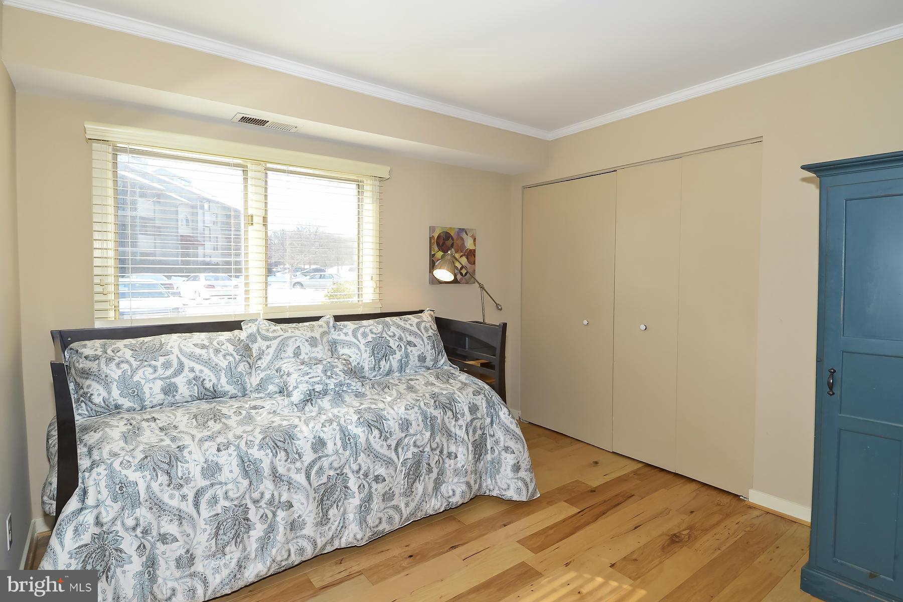 VILLAGE OF CHESAPEAKE HARBOUR - Residential