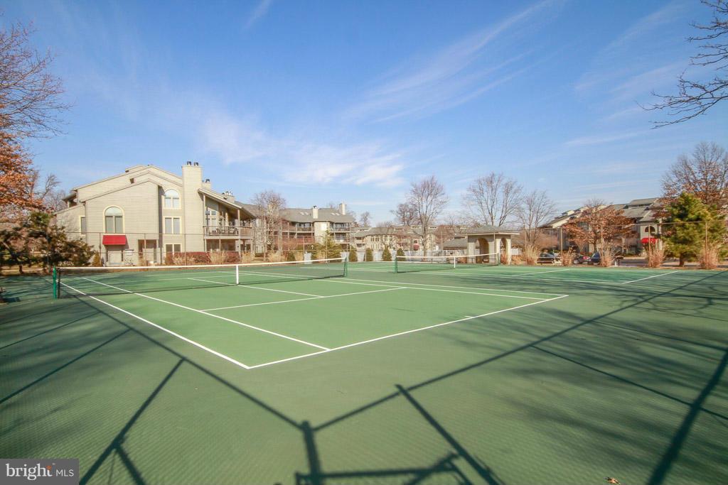 VILLAGE OF CHESAPEAKE HARBOUR - Residential