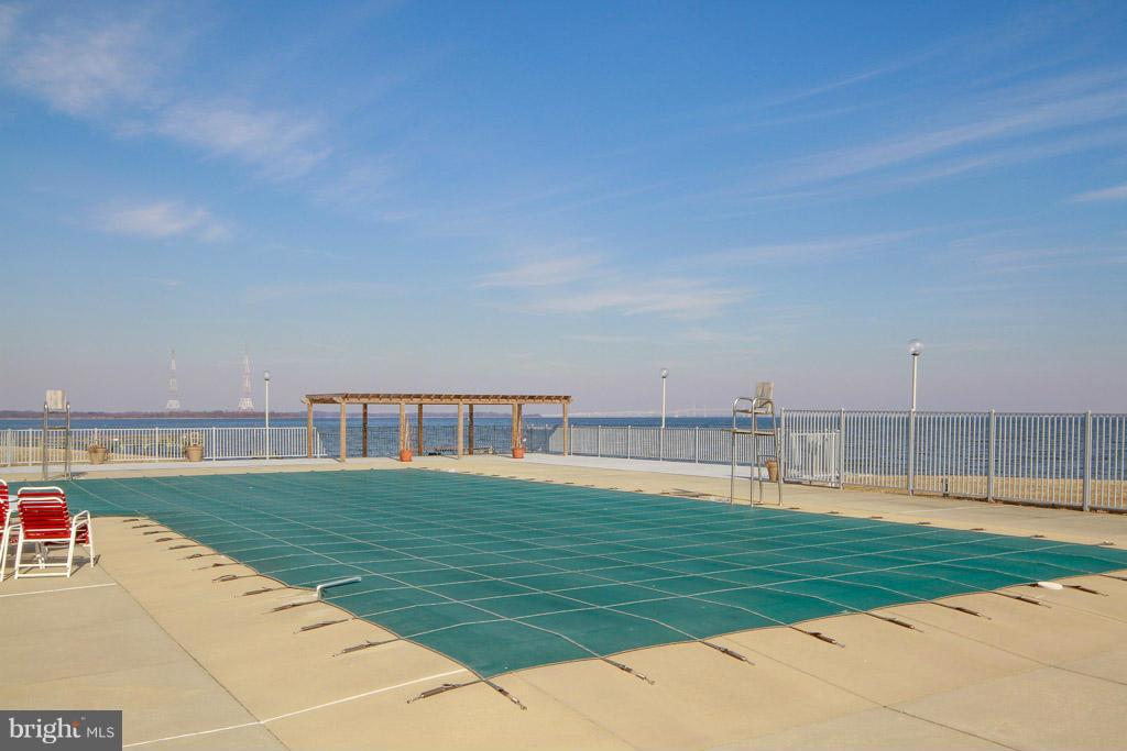 VILLAGE OF CHESAPEAKE HARBOUR - Residential