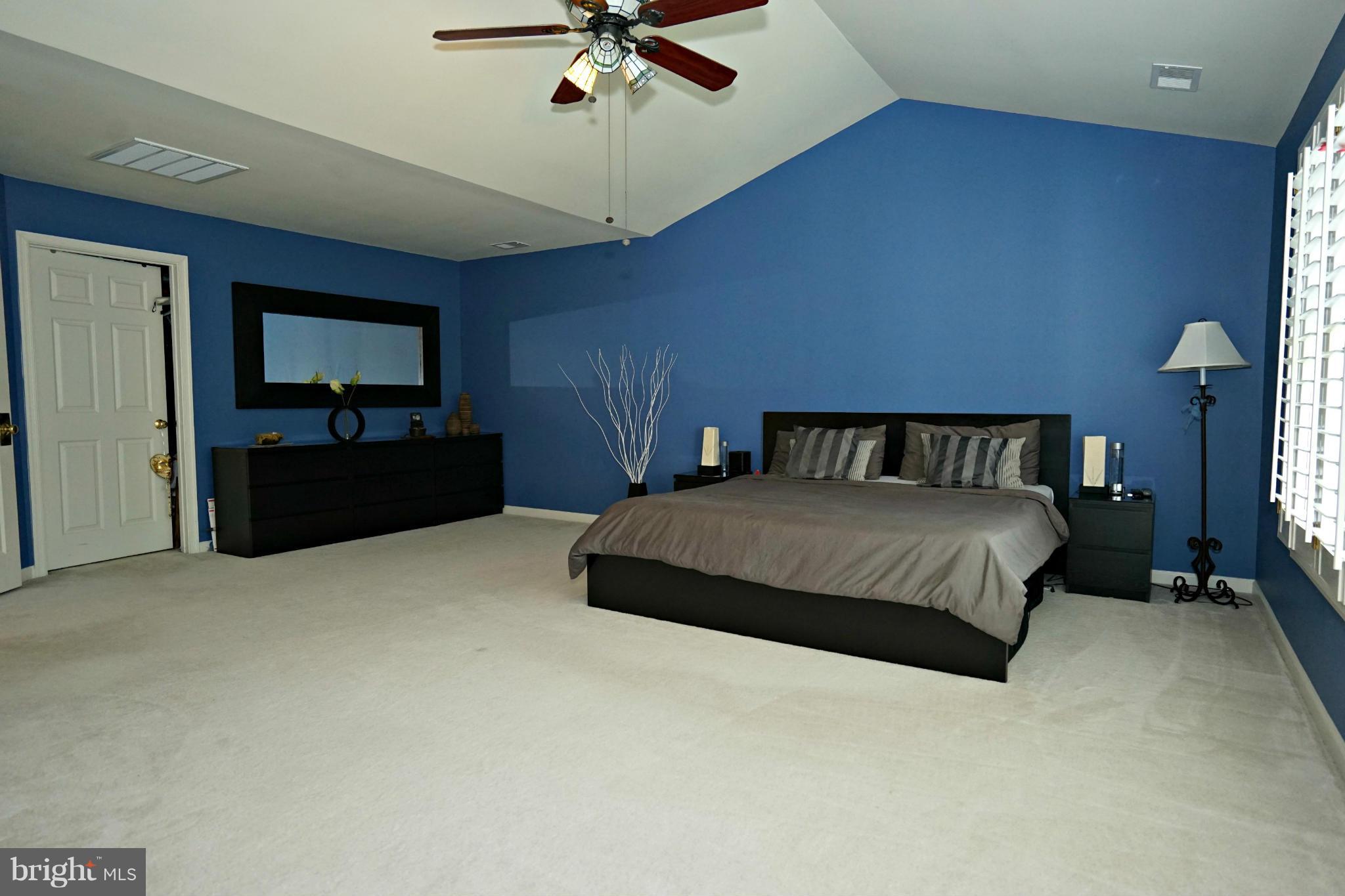 SOUTH RIDING - Residential Lease