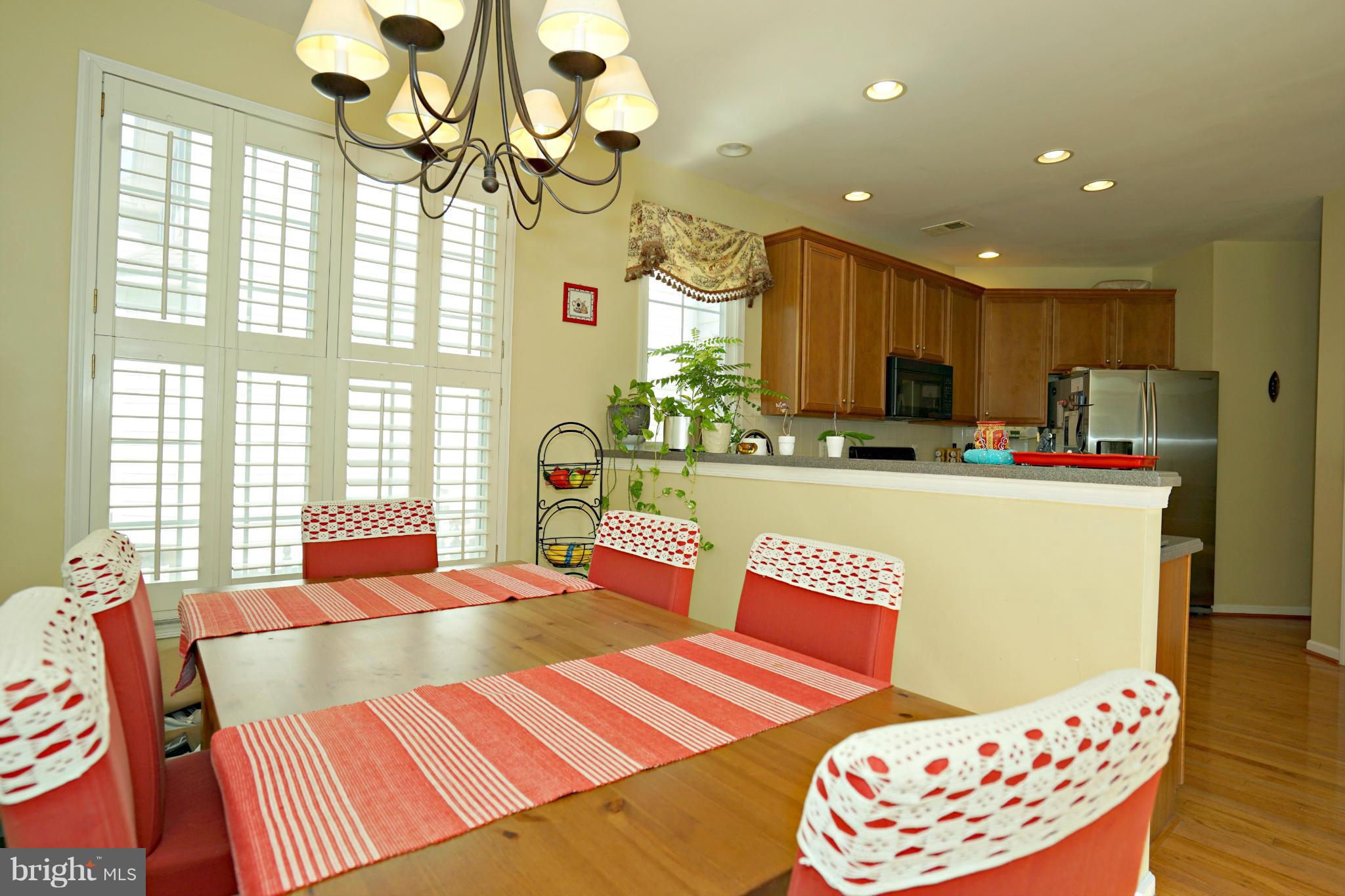 SOUTH RIDING - Residential Lease