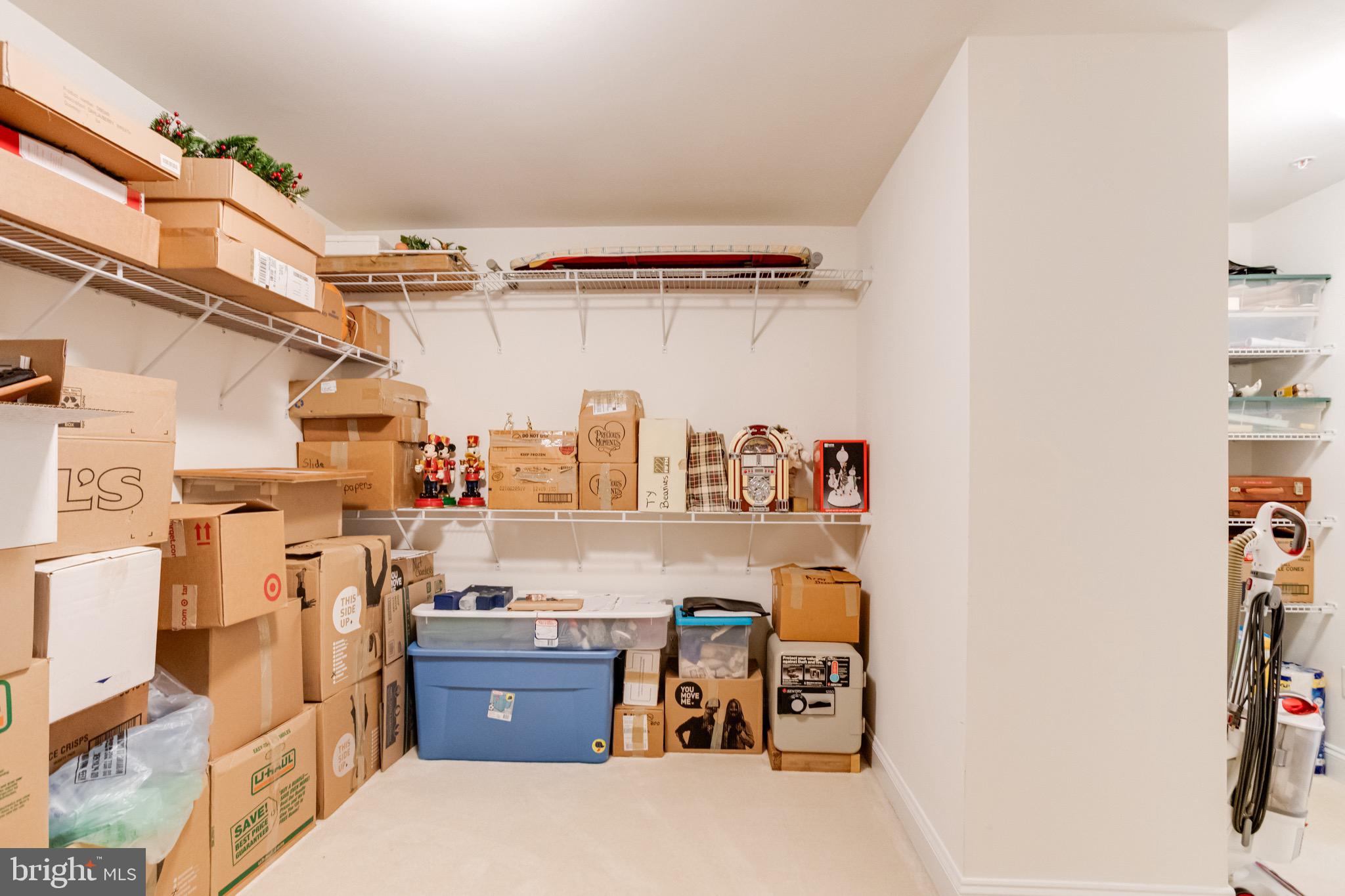 FALLSTON COMMONS - Residential