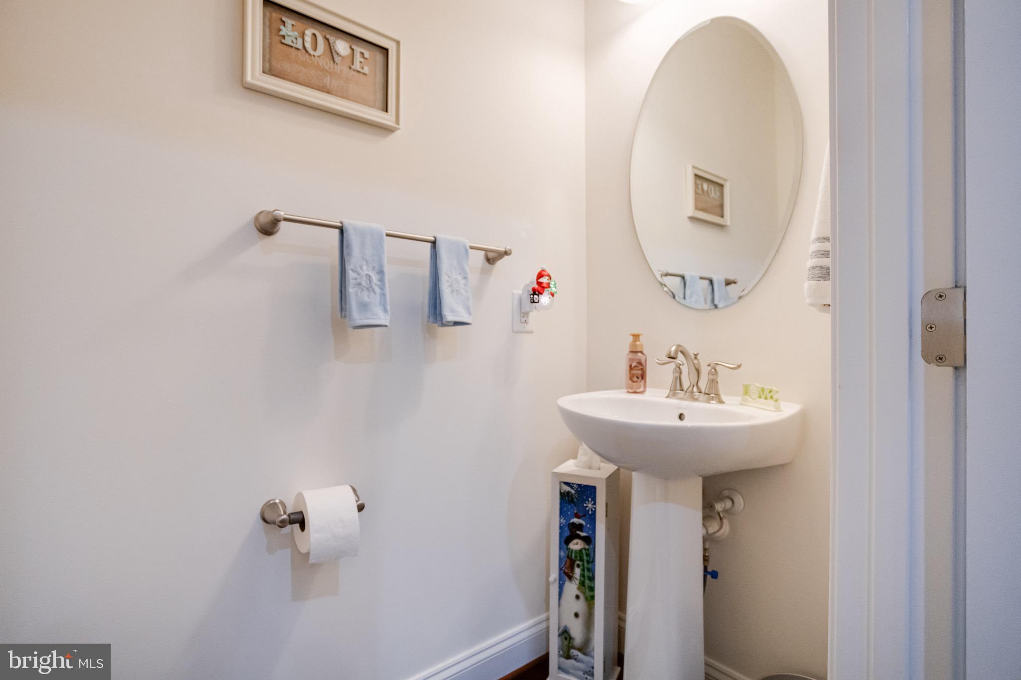 FALLSTON COMMONS - Residential