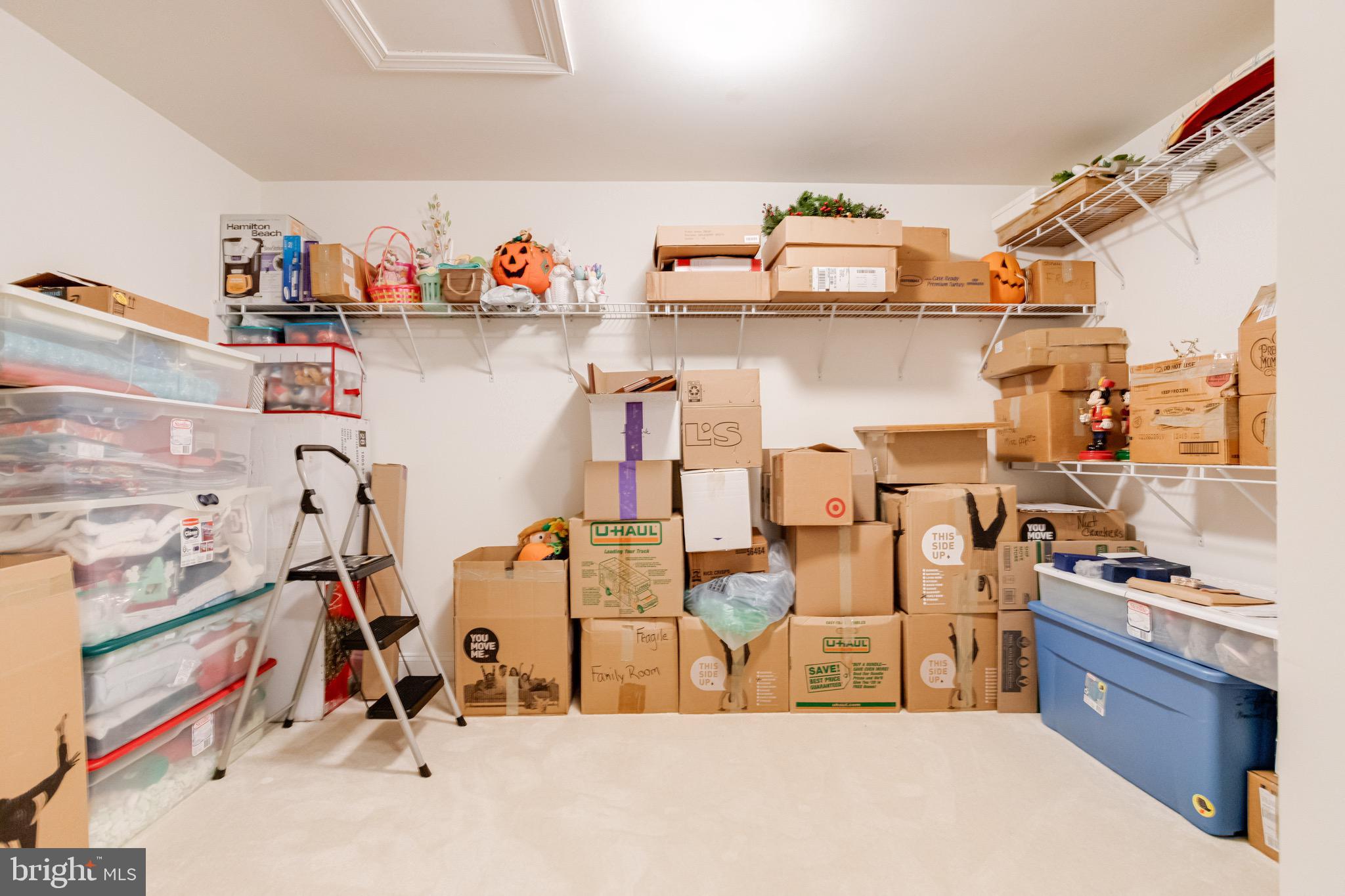 FALLSTON COMMONS - Residential