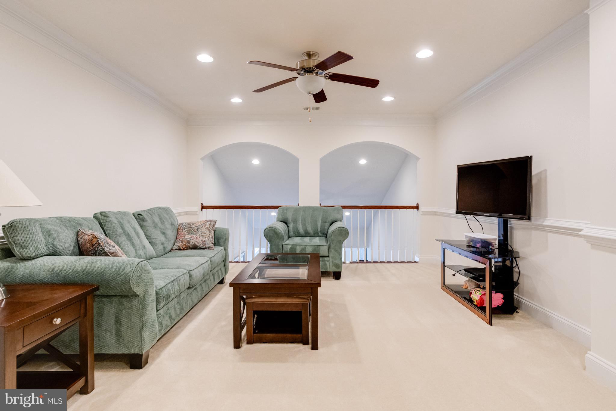 FALLSTON COMMONS - Residential