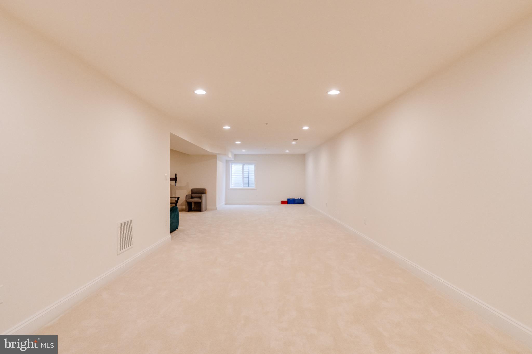 FALLSTON COMMONS - Residential