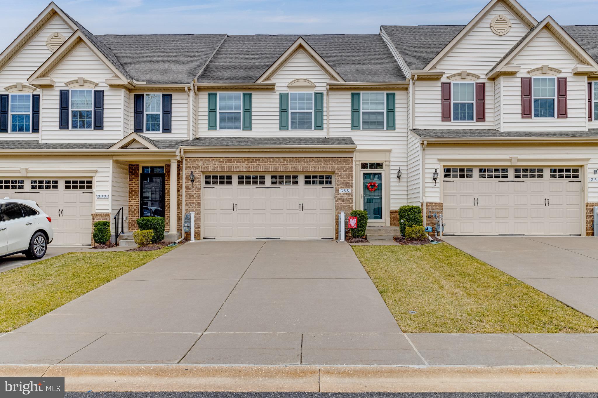 FALLSTON COMMONS - Residential